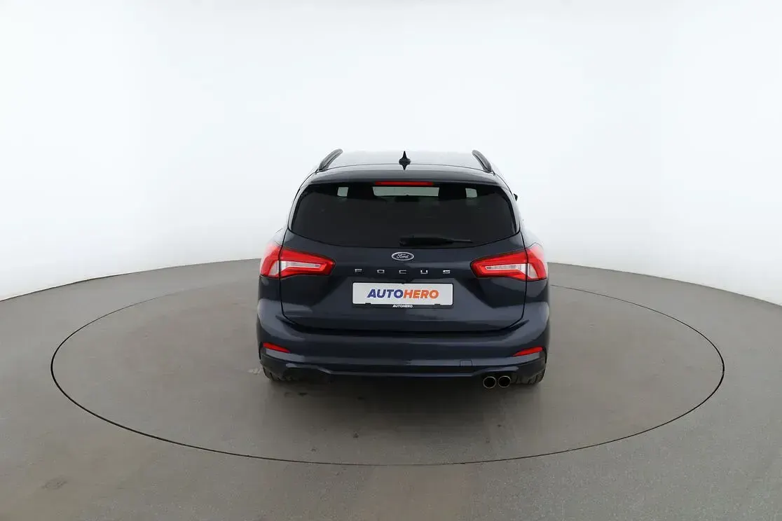 Używany Ford Focus ST-Line 2020 Niebieski Kombi