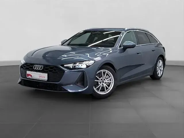 Gebraucht Audi A5 Ambiente 204 PS (150 kW) 2025 Horizontblau metallic Kombi