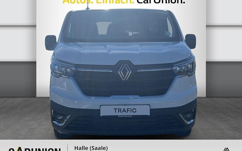 Neu Renault Trafic Komfort 131 PS (96 kW) 2025 Weiß Van / Kleinbus