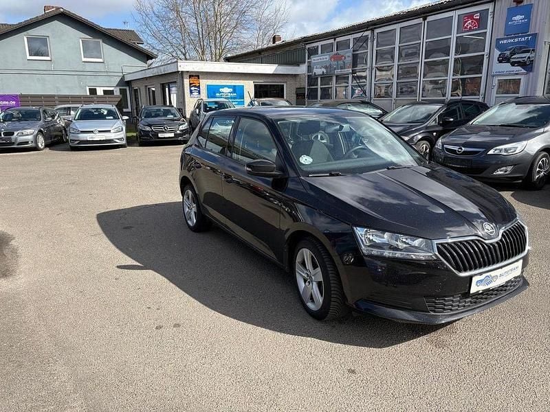 Gebraucht Skoda Fabia Active 75 PS (55 kW) 2019 Schwarz Limousine