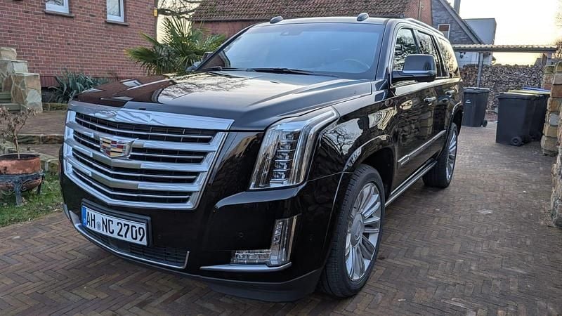 Gebraucht Cadillac Escalade 426 PS (313 kW) 2019 Schwarz SUV