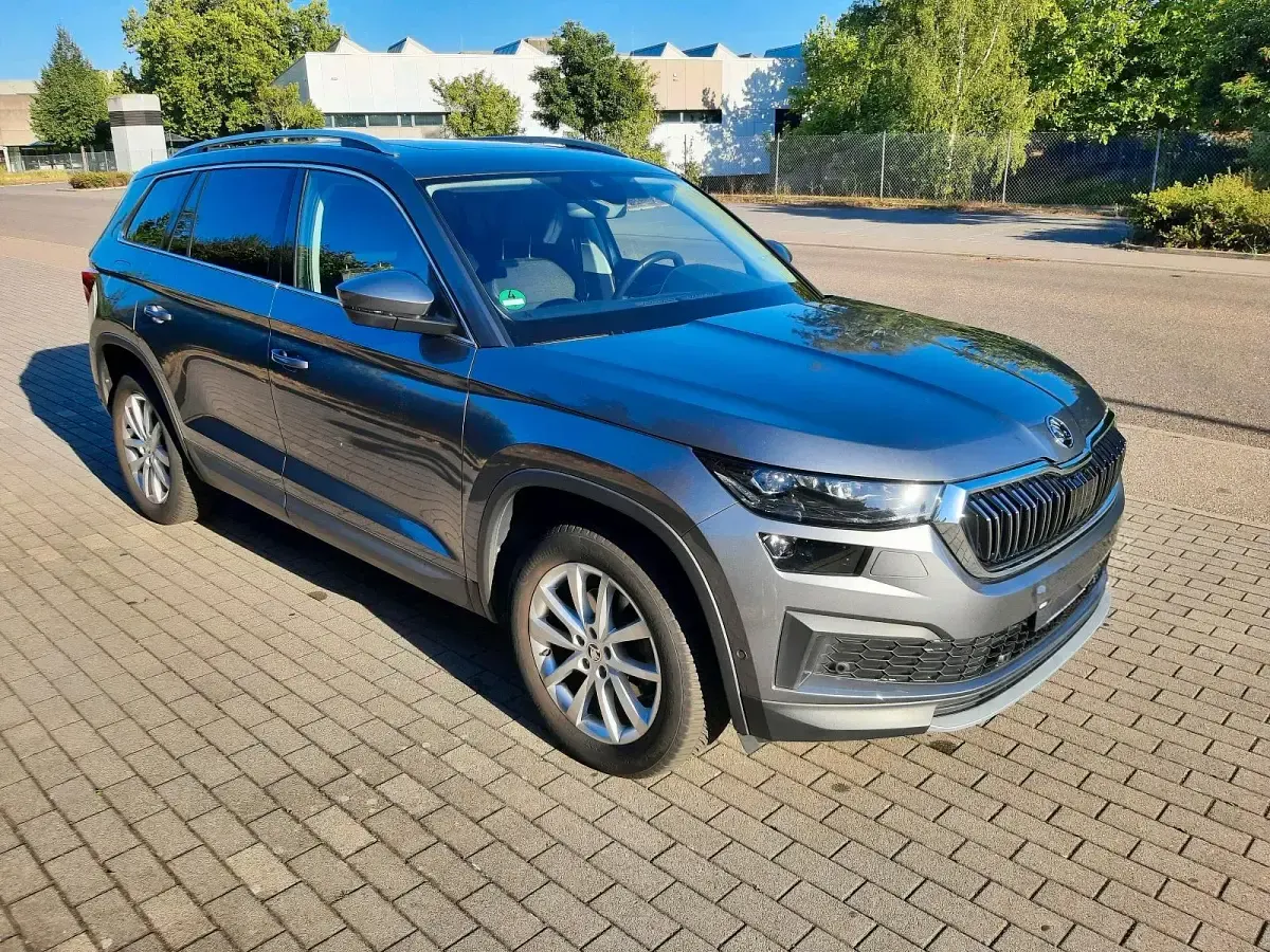 Gebraucht Skoda Kodiaq Style 150 PS (110 kW) 2023 Grau SUV