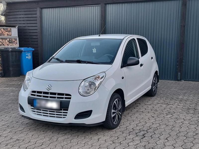 Gebraucht Suzuki Alto 68 PS (50 kW) 2012 Weiß Kleinwagen