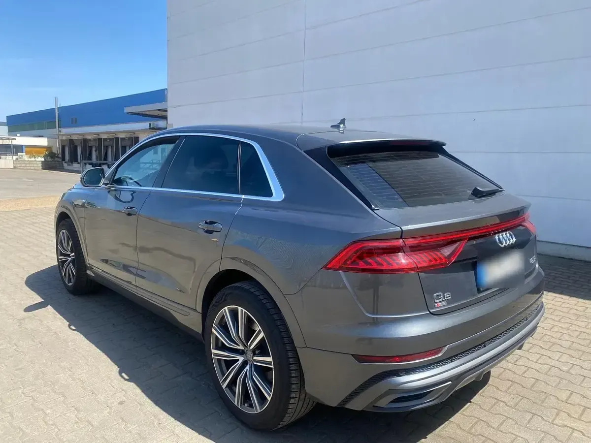 Gebraucht Audi Q8 S-Line 286 PS (210 kW) 2018 Grau SUV