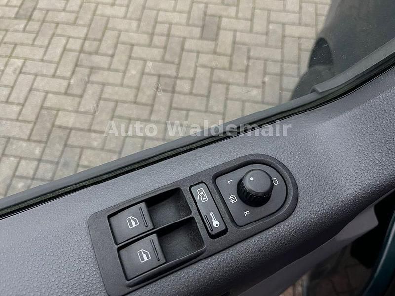 Gebraucht VW T5 174 PS (127 kW) 2009 Grün Van