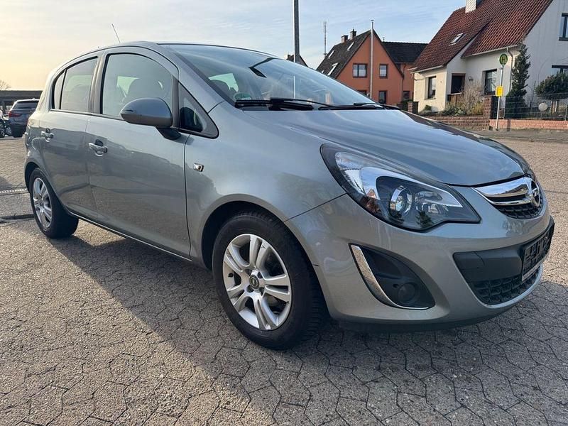 Gebraucht Opel Corsa Innovation 101 PS (74 kW) 2012 Silber Kleinwagen