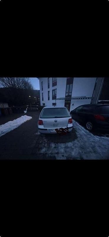 Second-hand VW Golf III 75 CP (55 kW) 1998 Berlinǎ