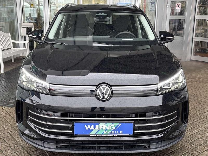 Neu VW Tiguan Elegance 150 PS (110 kW) 2025 Schwarz SUV