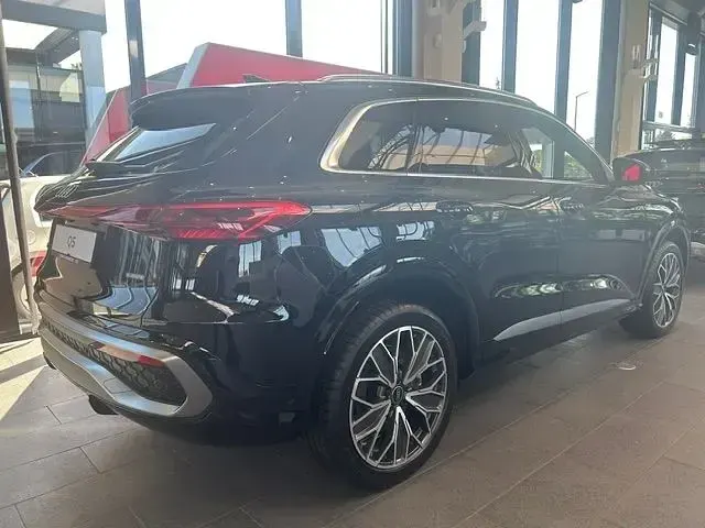 Neu Audi Q5 S-Line 204 PS (150 kW) 2025 Schwarz SUV