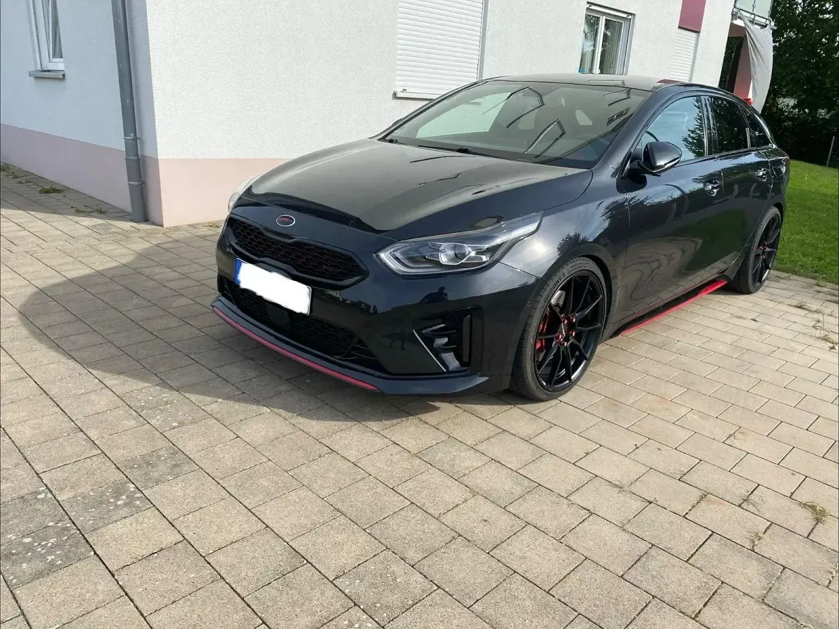 Gebraucht Kia Ceed 204 PS (150 kW) 2019 Schwarz Kleinwagen
