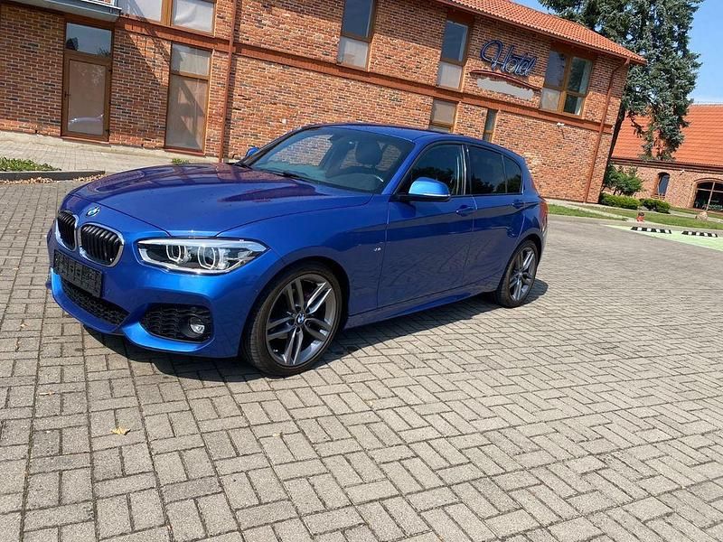 Blau Gebraucht 2018 BMW 116 M Sport Kleinwagen | 16.500 € (Etwas zu teuer) - Bild 1/4