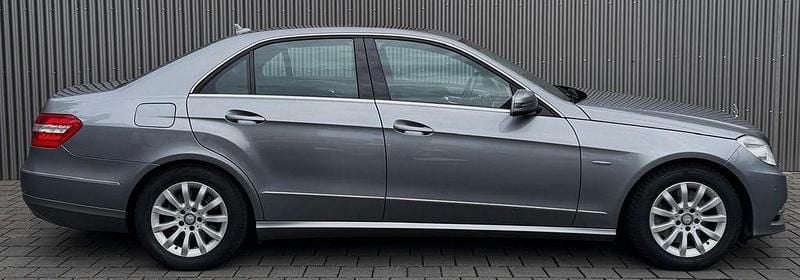 Second-hand Mercedes E350 292 CP (214 kW) 2011 Argintiu Berlinǎ