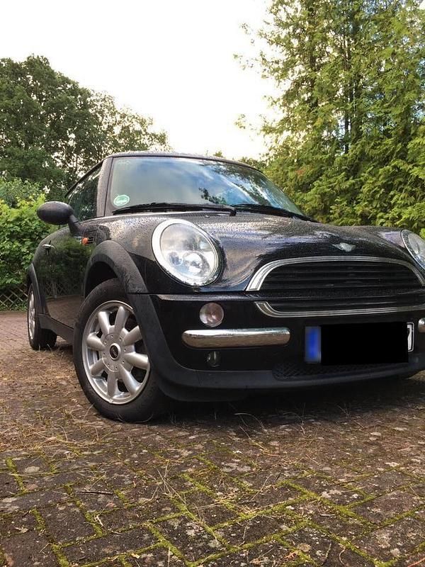Usado Mini ONE 90 HP (66 kW) 2001 Preto Citadino