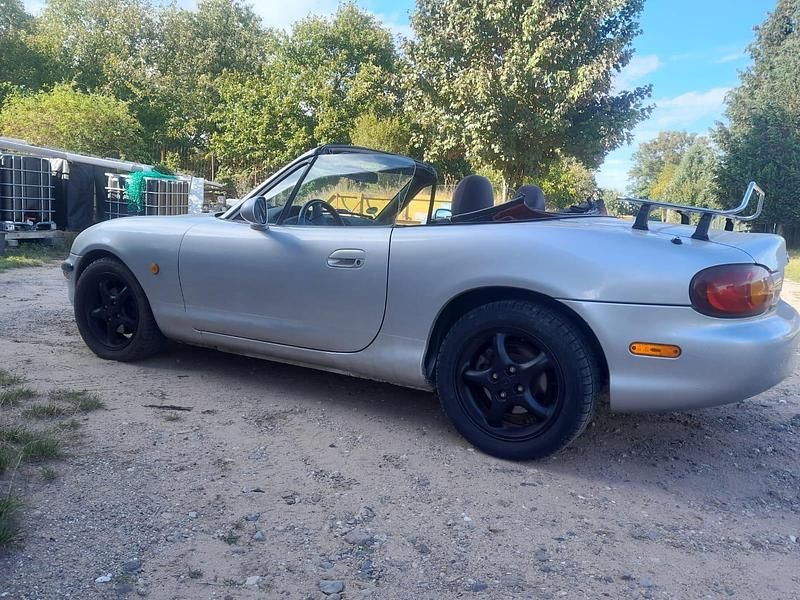 Silber Gebraucht 1998 Mazda MX5 Cabrio | 3.950 € (Superpreis) - Bild 1/4