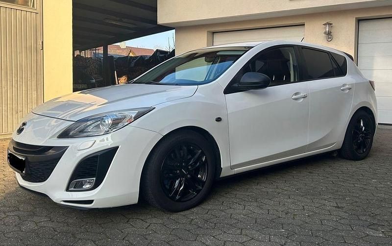 Weiß Gebraucht 2011 Mazda 3 Sports-Line Limousine | 6.400 € (Fairer Preis) - Bild 1/4