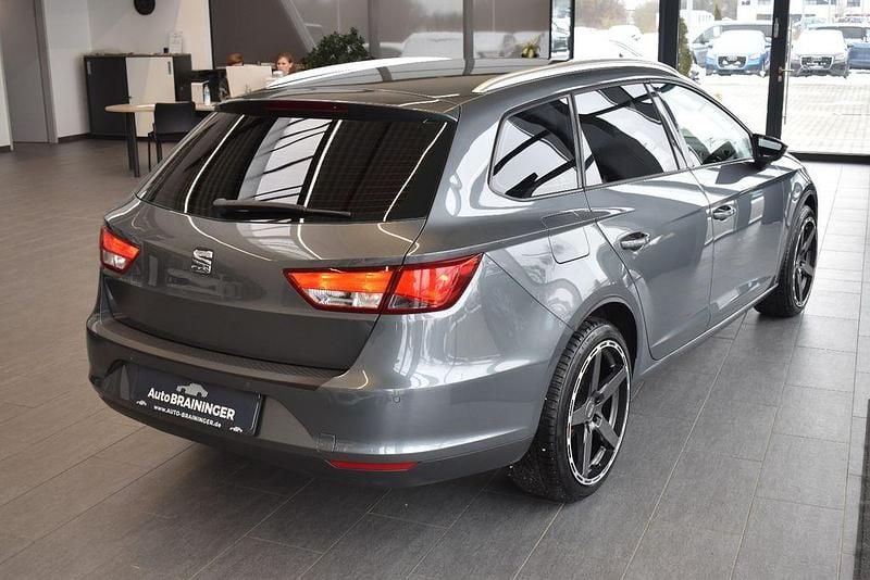 Usado Seat Leon ST Style 150 HP (110 kW) 2017 Cinzento Carrinha