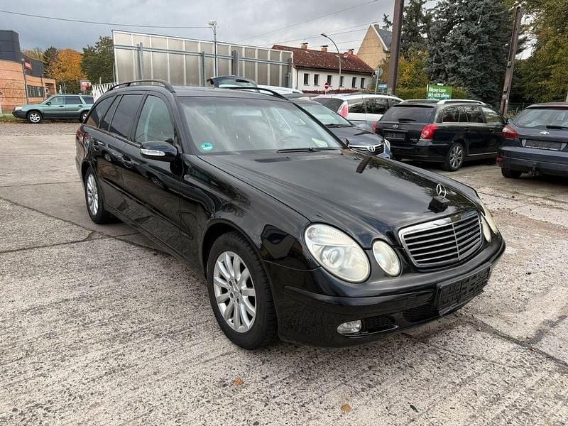 Schwarz Gebraucht 2004 Mercedes E200 Kombi | 1.990 € (Superpreis) - Bild 1/4