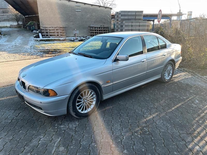 Second-hand BMW 525 192 CP (141 kW) 2002 Argintiu Berlinǎ