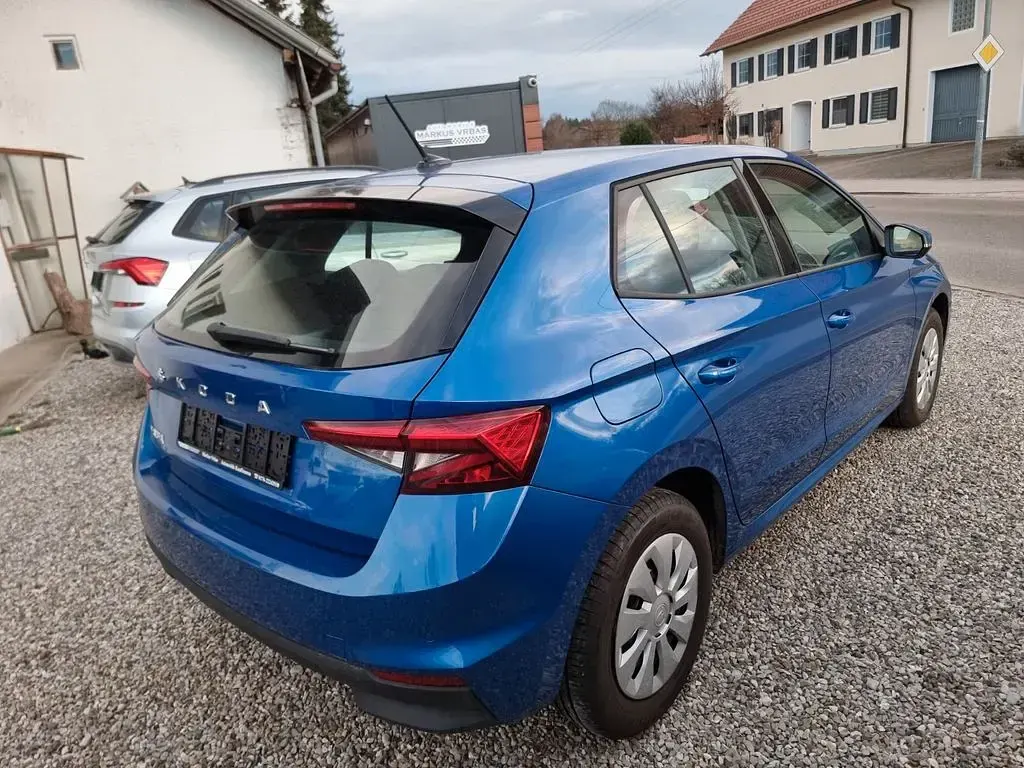 Gebraucht Skoda Fabia Selection 95 PS (69 kW) 2024 Blau Kleinwagen