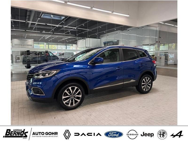 Ironblau met. (rqh) (metallic) Gebraucht 2022 Renault Kadjar Intens SUV | 18.330 € (Fairer Preis) - Bild 1/4