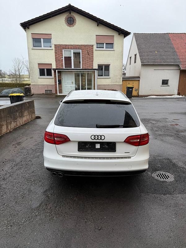 Gebraucht Audi A4 S-Line 190 PS (139 kW) 2014 Weiß Kombi