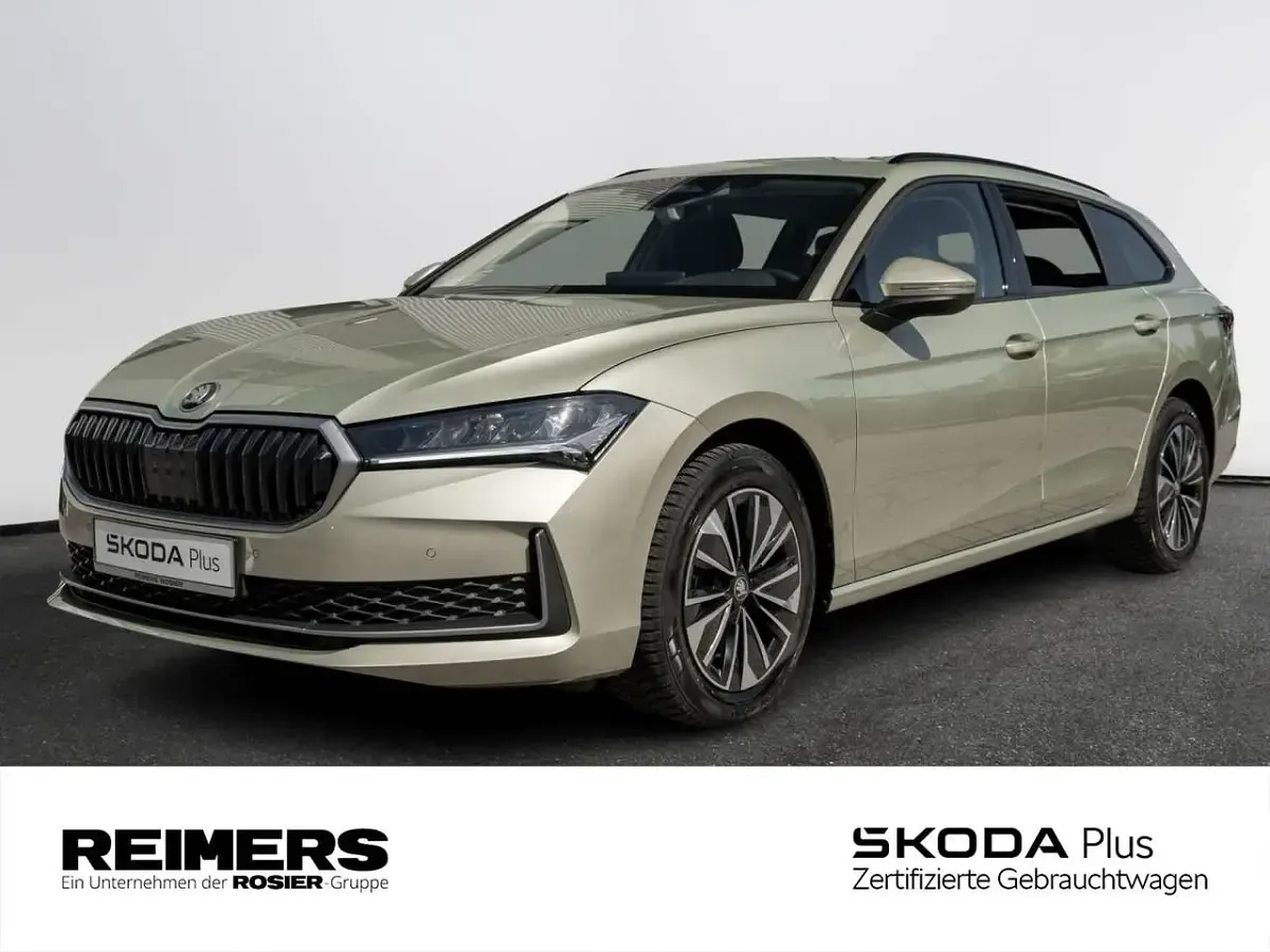 Gebraucht Skoda Superb Selection 150 PS (110 kW) 2025 Kombi