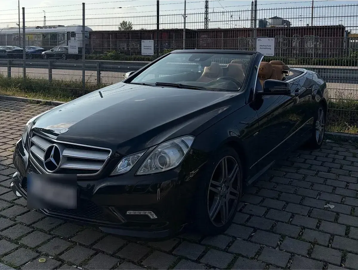 Gebraucht Mercedes E350 AMG 231 PS (169 kW) 2010 Schwarz Cabrio
