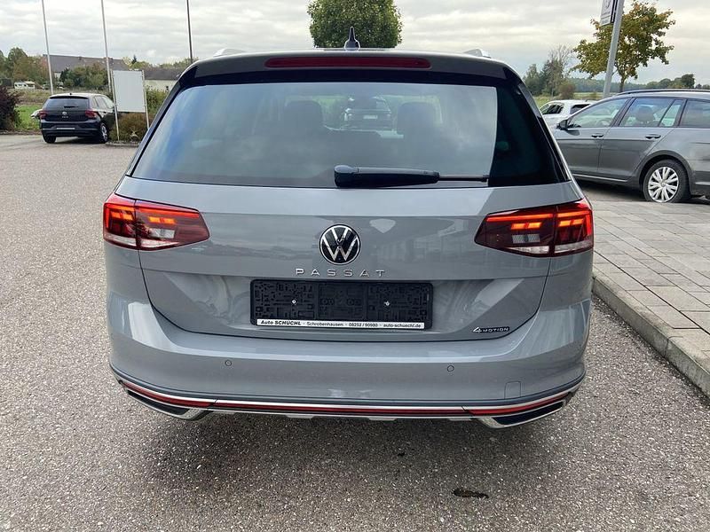 Gebraucht VW Passat Alltrack 200 PS (147 kW) 2022 Mondsteingrau Kombi