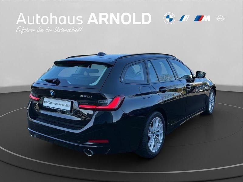 Gebraucht BMW 320 184 PS (135 kW) 2024 Schwarz Limousine