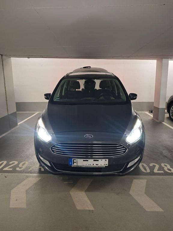 Gebraucht Ford Galaxy Titanium 150 PS (110 kW) 2018 Grau Van / Kleinbus