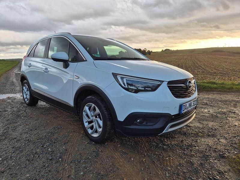 Weiß Gebraucht 2018 Opel Crossland Innovation SUV | 15.900 € (Etwas zu teuer) - Bild 1/4