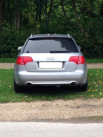 Grau Gebraucht 2006 Audi A4 Kombi | 15.000 € - Bild 1/4