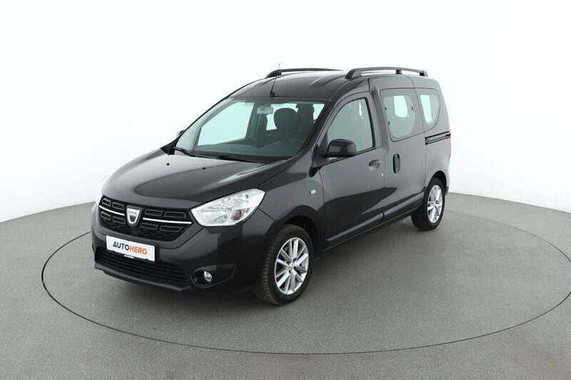 Schwarz Gebraucht 2021 Dacia Dokker Comfort Van | 16.370 € (Fairer Preis) - Bild 1/4