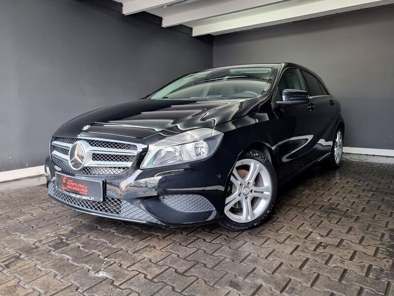 Schwarz Gebraucht 2013 Mercedes A180 Limousine | 13.990 € (Teuer) - Bild 1/4