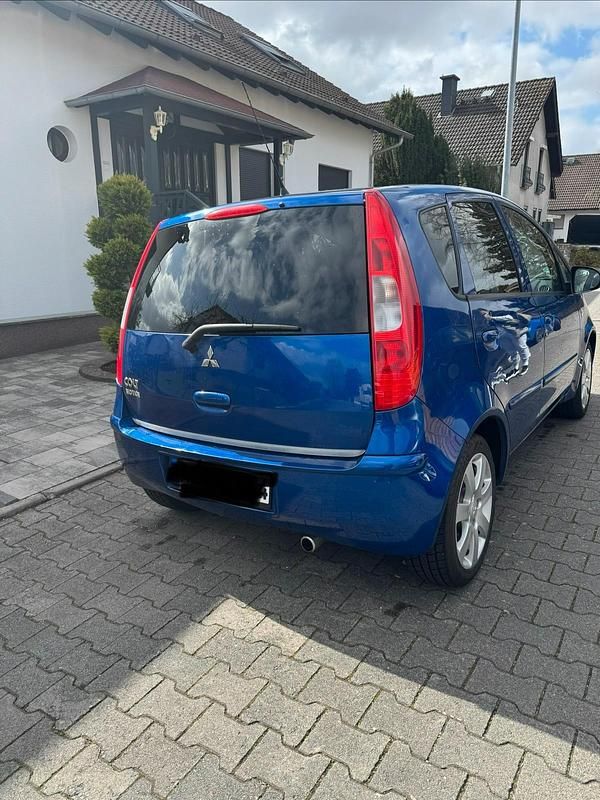 Gebraucht Mitsubishi Colt Motion 95 PS (69 kW) 2007 Blau Kleinwagen