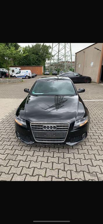 Schwarz Gebraucht 2011 Audi A4 Ambition Limousine | 5.600 € (Superpreis) - Bild 1/4