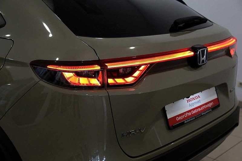 Gebraucht Honda HR-V Elegance 131 PS (96 kW) 2022 Sand khaki SUV