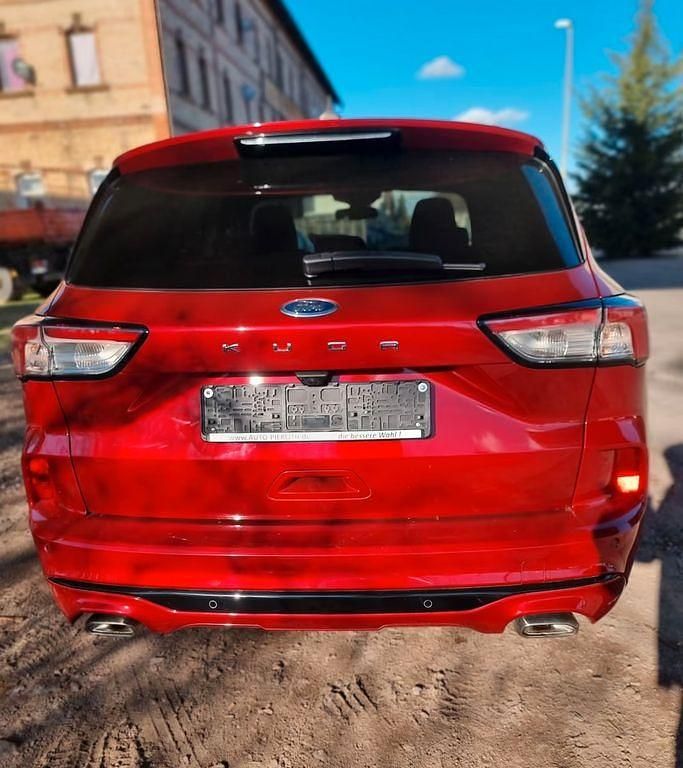 Gebraucht Ford Kuga ST-Line X 150 PS (110 kW) 2021 Rot SUV