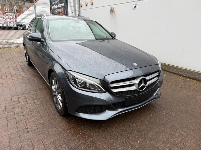 Gebraucht Mercedes C180 116 PS (85 kW) 2016 Grau Kombi