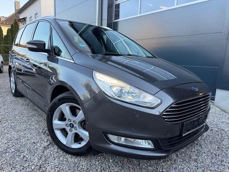 Gebraucht Ford Galaxy Titanium 160 PS (117 kW) 2017 Grau Van / Kleinbus