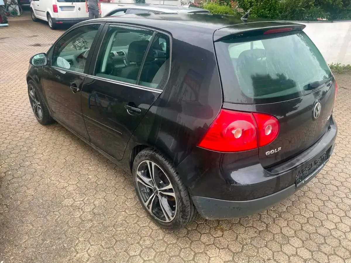 Gebraucht VW Golf V 140 PS (102 kW) 2007 Schwarz Limousine