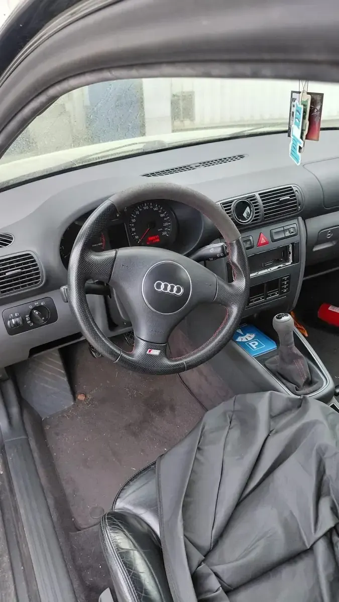 Gebraucht Audi A3 Performance 230 PS (169 kW) 1999 Schwarz Kleinwagen
