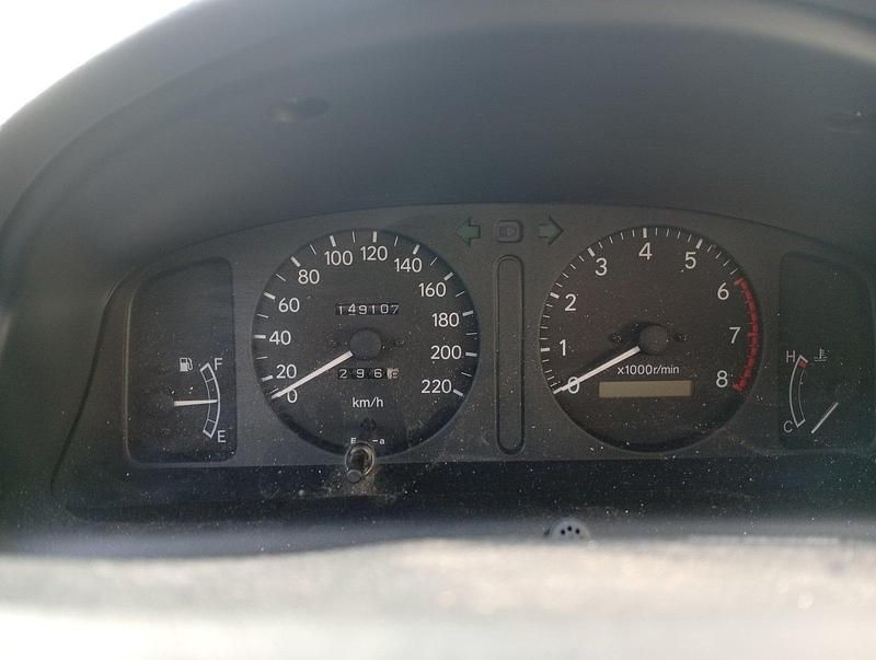 Gebraucht Toyota Corolla 85 PS (62 kW) 2000 Grün Limousine