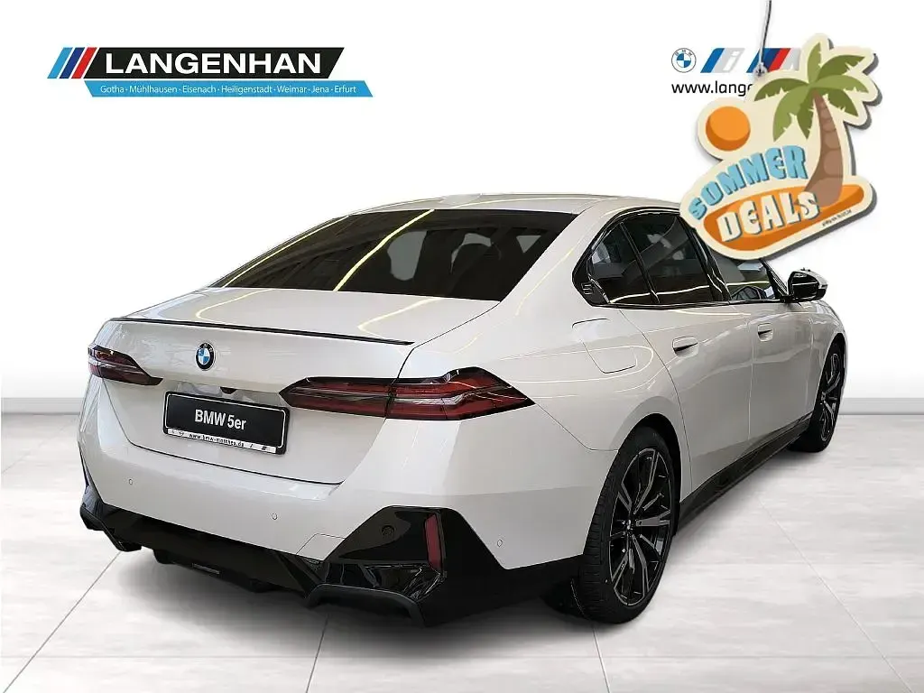 Neu BMW 520 M Sport 197 PS (144 kW) 2026 Weiß Limousine