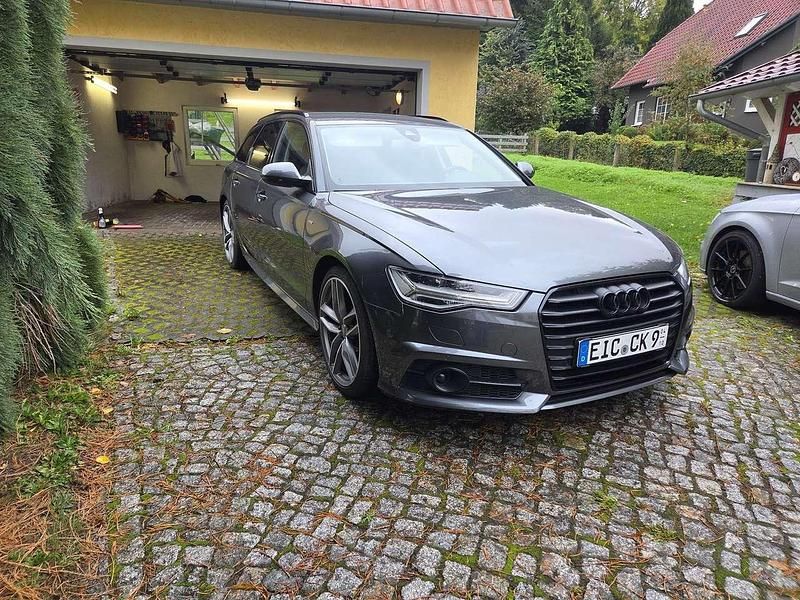 Grau Gebraucht 2016 Audi A6 Kombi | 25.400 € (Teuer) - Bild 1/4