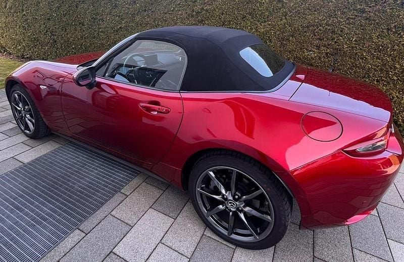 Gebraucht Mazda MX5 Exclusive-Line 184 PS (135 kW) 2019 Rot Cabrio