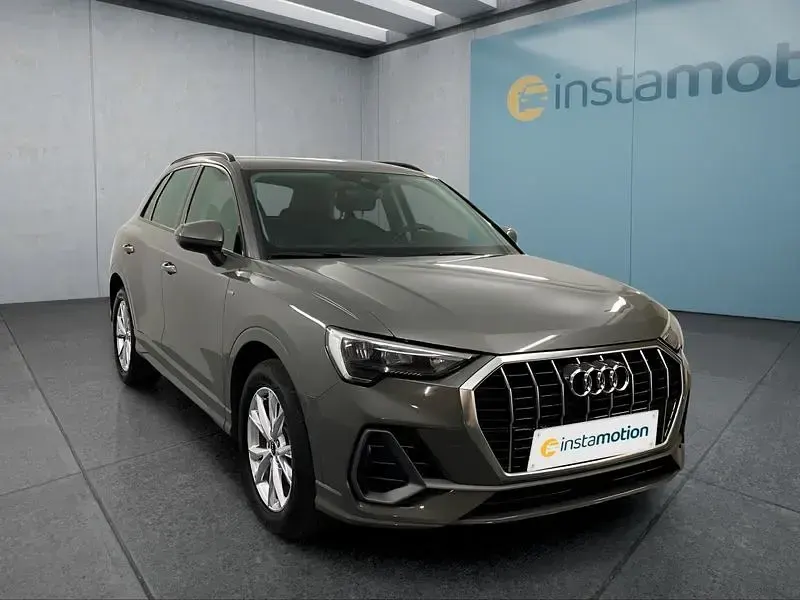 Gebraucht Audi Q3 S-Line 150 PS (110 kW) 2023 Grau SUV