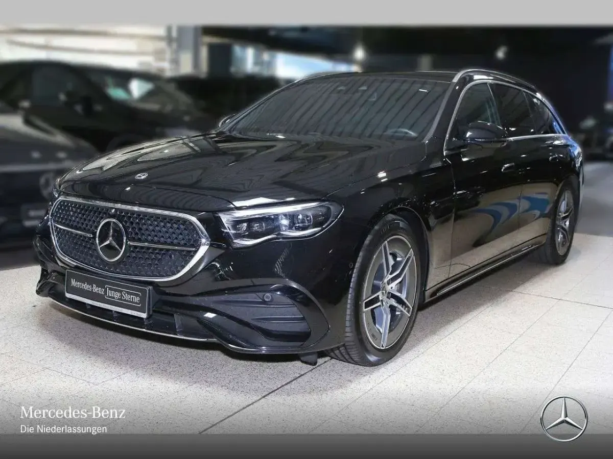 Gebraucht Mercedes E300 AMG 197 PS (144 kW) 2025 Schwarz Limousine