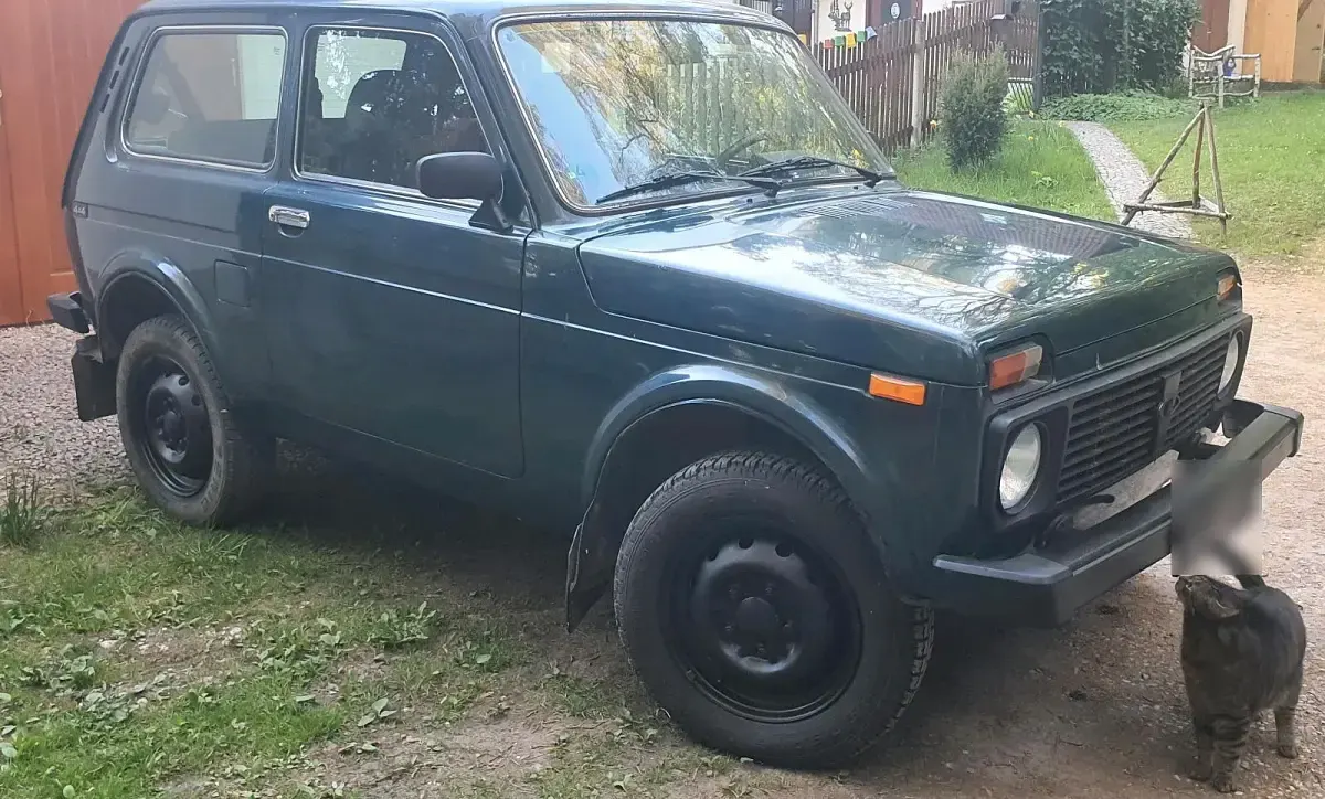 Second-hand Lada niva 82 CP (60 kW) 2009 Verde SUV