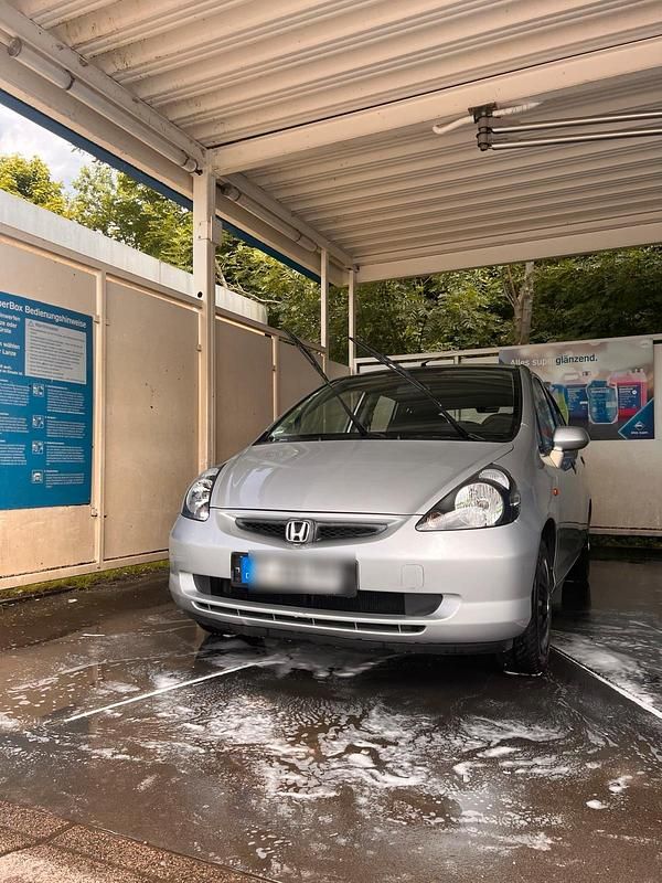 Grau Gebraucht 2003 Honda Jazz Kleinwagen | 1.797 € - Bild 1/4